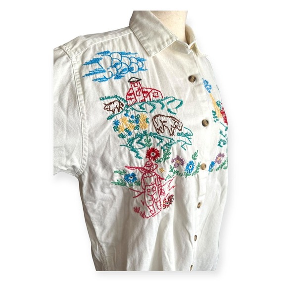 Embroidered White Button Down Shirt - Picture 2 of 6
